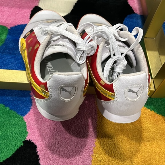 Gently used custom made shoes for women red yellow and gold painted flakes - Picture 6 of 9